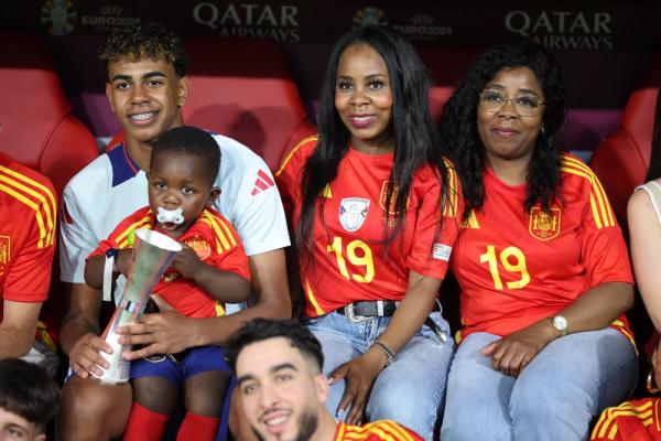 Lamine Yaman, Pemain Muda Spanyol yang Dapat Dukungan Keluarga Juarai Euro