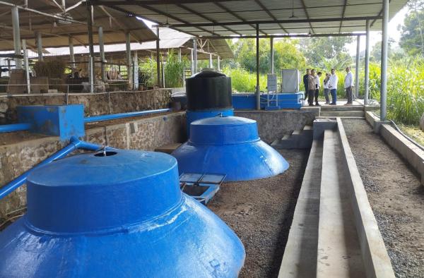 Resmikan Instalasi Energi Terpadu Biogas dan PLTS Kuningan, Bey: Ini Jadi Pelopor di Jabar