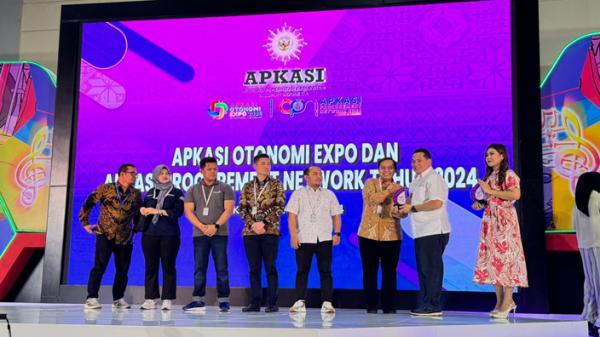 Berpartisipasi di AOE dan APN 2024, PLN Icon Plus Raih Penghargaan Kategori Atraktif