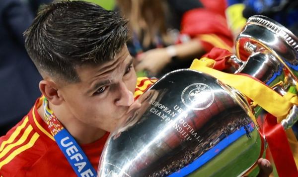 Resmi! Alvaro Morata Gabung AC Milan