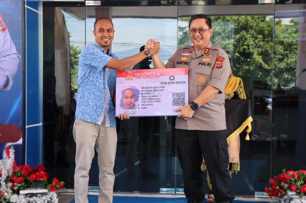 Kapolda Aceh Irjen Pol. Ahmad Kartiko Lauching SIM C1 di Polres Pidie Jaya