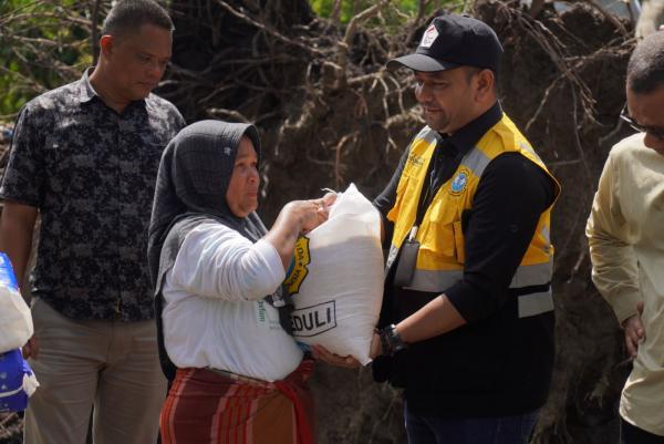 PT PIM Saluran Bantuan Masa Panik Kepada Korban Bencana Alam di Kecamatan Tanah Luas