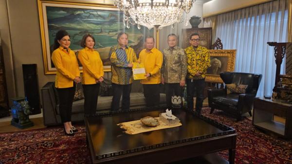 Elly Lasut-MEP Resmi Berlabuh ke Pilgub Sulut, Segel SK B1KWK Demokrat-Golkar