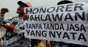 DPR Soroti Ratusan Guru Honorer di Jakarta Dipecat, Kemendikbudristek Diminta Segera Klarifikasi!