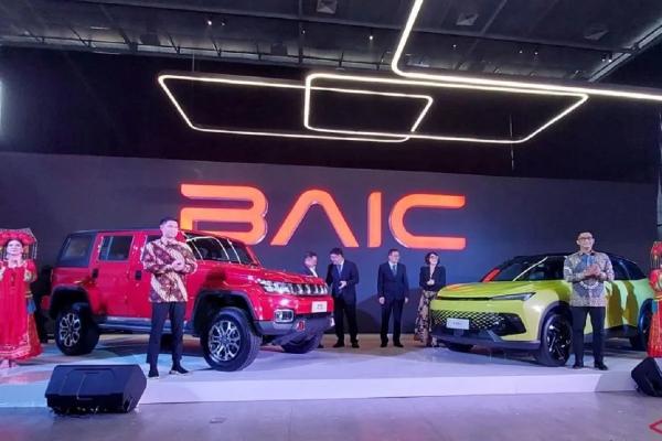 GIIAS 2024 : BAIC Boyong  Model Terbaru X 55 II dan BJ 40 Plus 