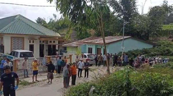 Mantan Wartawan TV Swasta Nasional Tewas Ditusuk 7 Tikaman di Depan Rumahnya di Kabanjahe  