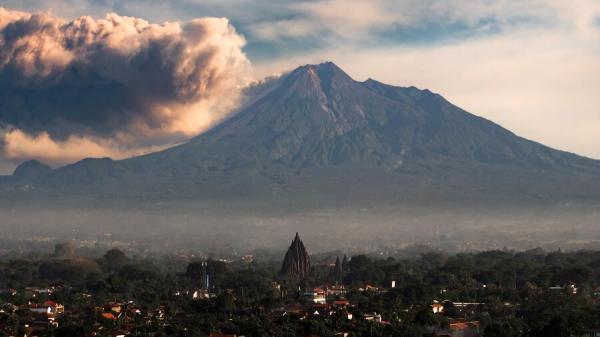 Waspada! PVMBG Imbau Masyarakat Jauhi Daerah Bahaya Merapi