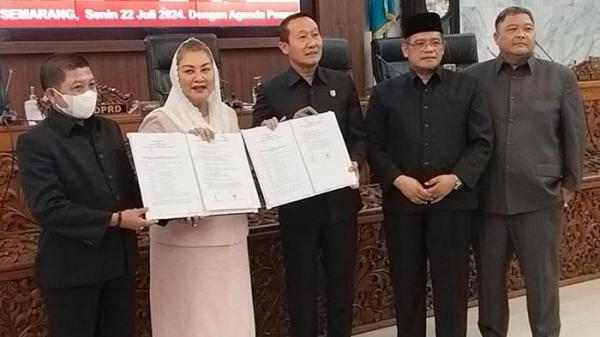 Sempat Menghilang Beberapa Waktu Usai Diperiksa KPK, Wali Kota Semarang Kembali Ngantor Perdana