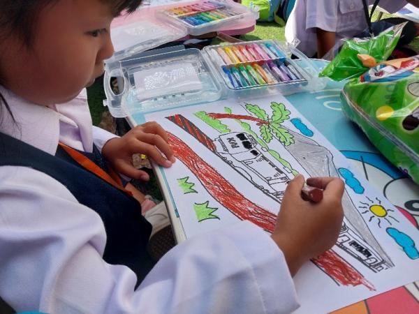 Serunya Hari Anak Nasional, Daop 5 Purwokerto Gelar Lomba Mewarnai Kereta Api