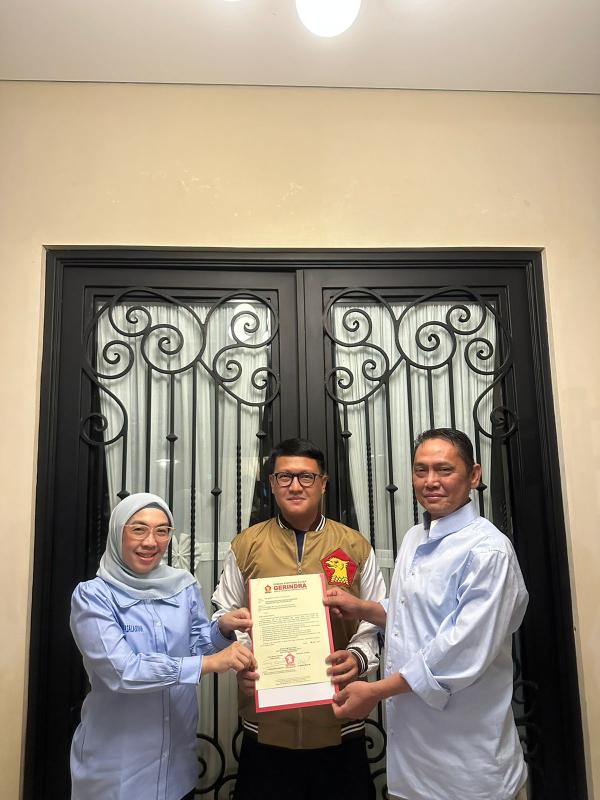 Bacalon Bupati Ali Rahman dan Ayu Asalasiyah Resmi Dapatkan Rekomendasi dari Partai Gerindra