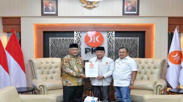 PKS-PPP Resmi Usung Heri Koswara-Sholihin untuk Pilkada Kota Bekasi 2024