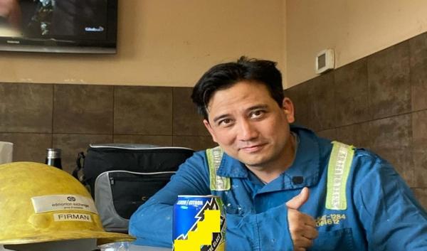 Artis Tengku Firmansyah jadi Tukang Las di Kanada Viral, Banjir Pujian Netizen