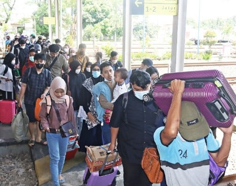 KAI Daop 3 Cirebon Catat Jumlah Pelanggan KA Melonjak 27,8 Persen di Semester I 2024