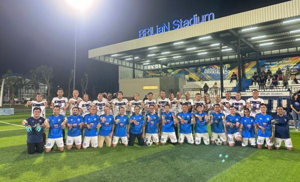 Perkuat Sinergi BUMN, KAI dan BRI Surabaya Gelar Fun Football Bareng di Brilian Stadium