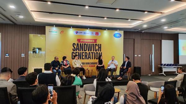 Danamon Gelar Talk Show Putuskan Rantai Sandwich Generation