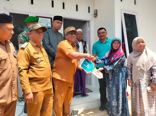 Pj Bupati Aceh Utara Serahkan Kunci Rumah Bantuan Baitul Mal – Islamic Relief