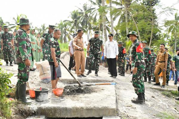 TMMD Ke-121 Lombok Timur, Wujudkan Kemanunggalan TNI dengan Rakyat