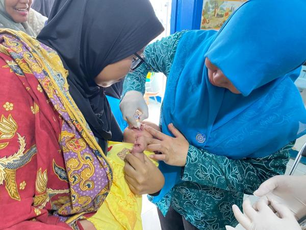 Pertagas Dukung Penuh Pekan Imunisasi Nasional Polio di Tangerang