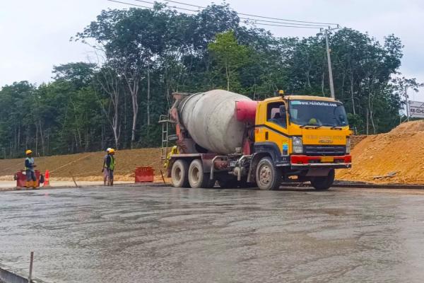 Dukung Pembangunan Berkelanjutan, SIG Pasok Beton Siap Pakai Proyek Jalan Tol Bayung Lencir-Tempino
