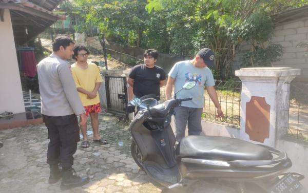 4 Sepeda Motor Milik Mahasiswa KKN Unsika di Tamansari Raib Digondol Maling