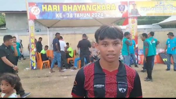 Bayek Pemain Bertubuh Mungil yang Pesona Penonton di Piala Kapolres Pijay 2024:Cepat,Lincah dan Kuat