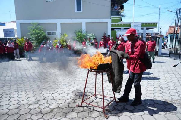 Kilang Cilacap Gelar Pelatihan Tanggap Bencana di Kelurahan Tegalreja