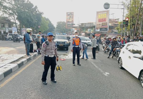 Pejalan Kaki Misterius Tewas Tertabrak RX King di Jalan PHH Mustofa Bandung