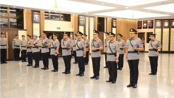 Irjen Ribut Hari Wibowo Resmi Jabat Kapolda Jateng, Ahmad Luthfi Naik Pangkat Komjen