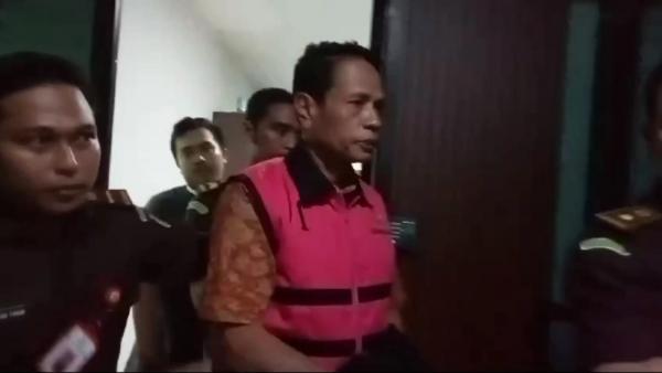 Kepala Disparpora Kota Serang Terlibat Dugaan Korupsi Pembangunan Kios Pedagang Ditahan Kejari