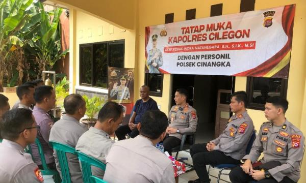 Personil Polsek Cinangka Sambut Hangat kunjungan kerja Kapolres Cilegon Polda Banten