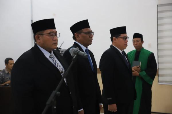 Begini Arahan Narutomo saat Melantik Tiga Pejabat Pimpinan Tinggi Pratama Pemkab Jombang