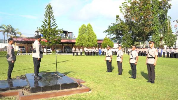 Upacara Pelantikan Pamen dan Pama Dilingkungan Polres Jayapura