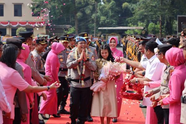 Duduki Jabatan Kadiv Propam, Irjen Pol Abdul Karim Dilepas Jajaran Polda Banten