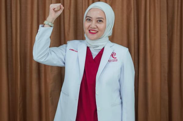 Mengenal Winda Erika, Satu-satunya Dokter Anti Aging Bergelar FINEM di Medan