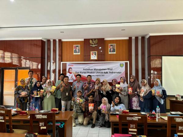 Alfamart Berikan Pelatihan Manajemen Ritel dan Kurasi Produk untuk Pelaku UMKM di Indramayu