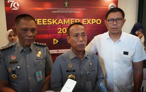 Kemenkumham Jateng Gelar Weeskamer Expo, Layani Pembuatan Paspor Simpatik-Pameran Karya Warga Binaan