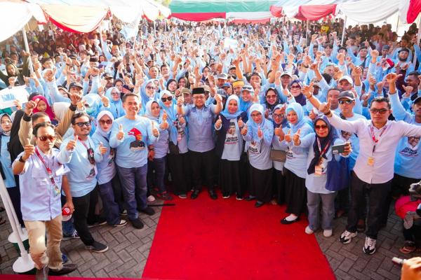 Lantik Tim Pemenangan, DM Sampaikan Visi Misi di Hadapan Ribuan Warga Pendukung