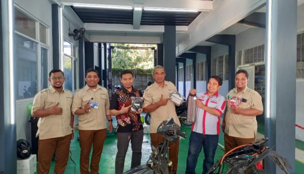 Jadi Rujukan Motor Listrik, SMK Wijaya Putra Surabaya Kolaborasi dengan Unesa, Ini yang Dilakukan