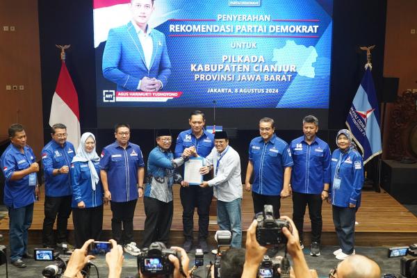 Bacalon Bupati-Wakil Bupati Cianjur Herman-Ibang Terima Rekomendasi dari Partai Demokrat