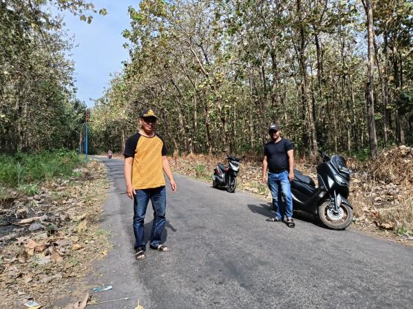 Permudah Petani Pepaya Angkut Hasil Panennya, Ruas Jalan Desa Tulupari  Diperbaiki