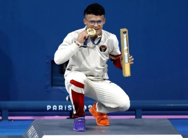 Fantastis! Lifter Rizki Juniansyah Raih Emas Kedua Indonesia di Olimpiade Paris 2024