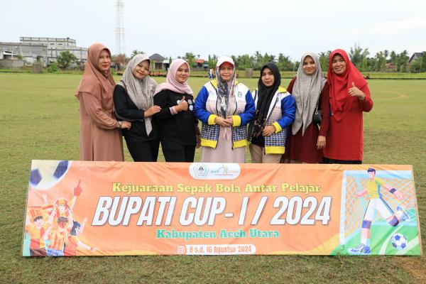 Pj Bupati Mahyuzar Tinjau Turnamen Bupati Cup I di Lapangan Syamtalira Aron