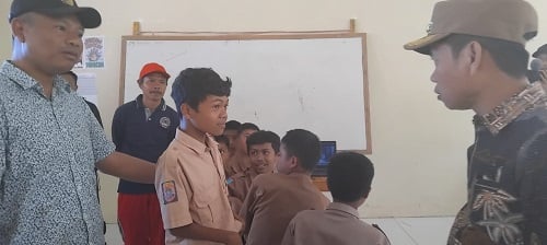 Tak Direncanakan, Mendadak Pj Bupati Mamasa Sidak SMP 01 Sesenapadang 