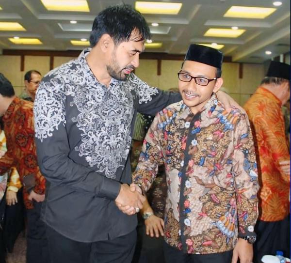 Sejumlah Syarat Dibalik Dukungan Haji Uma kepada Mualem di Pilkada 2024