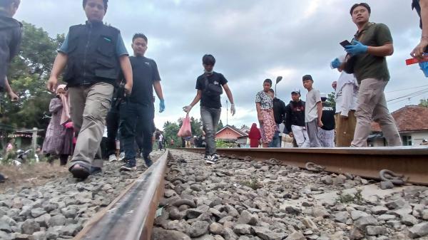 Siswa SMK di Tasikmalaya Tewas Tertabrak Kereta Api di Manonjaya