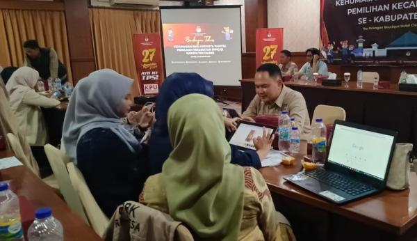 Jelang Pilkada 2024, KPU Ciamis Gandeng Organisasi Wartawan Gelar Bimtek Kehumasan untuk PPK