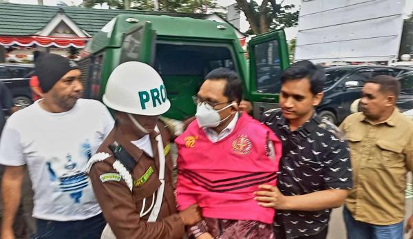 5 Bulan Dicari, Mantan Sekda Seram Bagian Timur Ditangkap di Waimital