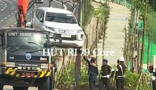 Viral, Mobil Mewah Pajero Sport Diangkut Derek gegara Parkir Sembarangan di IKN