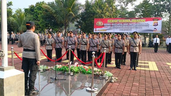 Tingkatkan Kualitas Kinerja, Polres Lebak Lakukan Mutasi di Sejumlah Jabatan