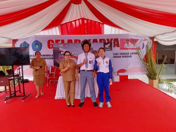 Pelajar SMK N 1 Tomohon Mendapatkan Edukasi Keselamatan Berkendara dari PT Daya Adicipta Wisesa